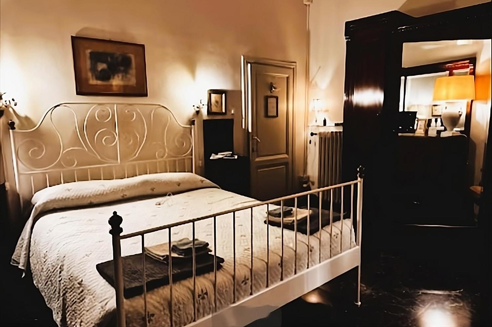 Rooms By Anna Флоренция Экстерьер фото